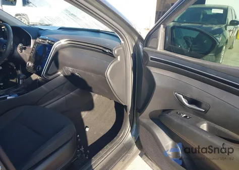 2023 Hyundai Tucson Sel z USA, uszkodzony, nr VIN 5NMJB3AE5PH262844